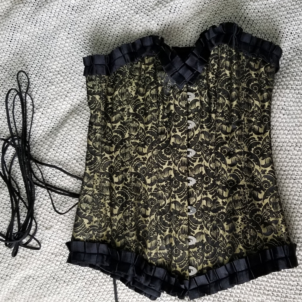 Corset, full coverage